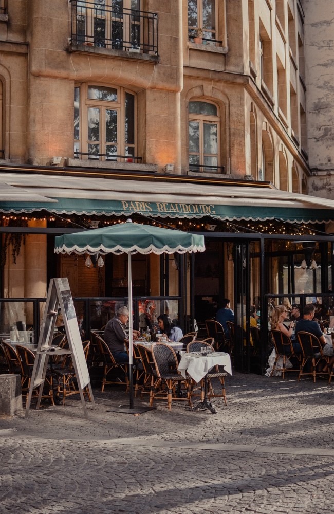 Cafe in Paris, France - (How to travel France - Best Tips and Guides)